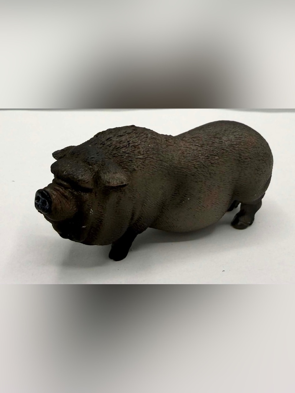 NEW SCHLEICH 13747 Pot Bellied Pig - Farm Animals - RETIRED